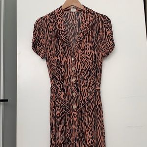 Aritzia-Wilfred Shirt Dress